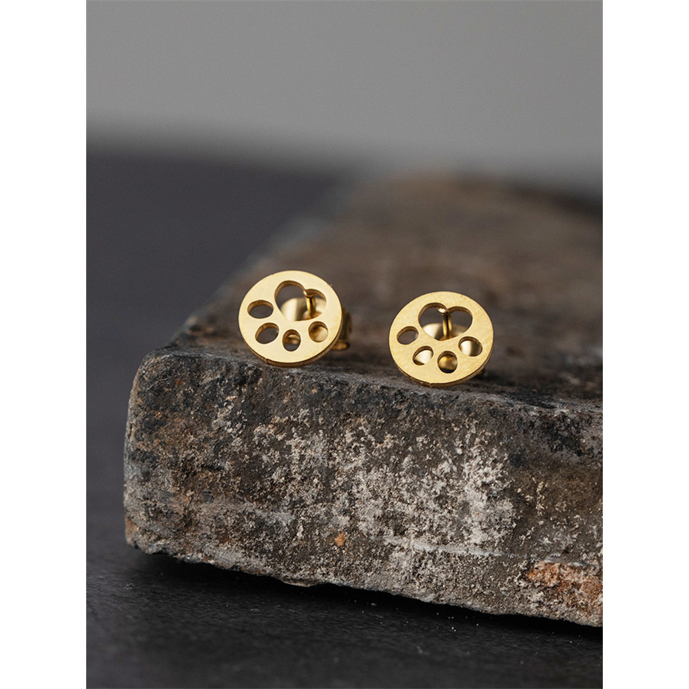 Cat Paw Simple Hollow Stud Earrings