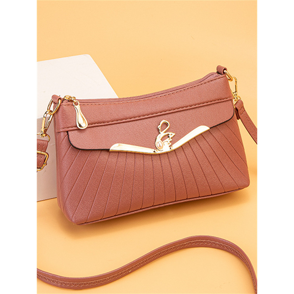 Elegant Swan Buckle Pleated Crossbody Bag