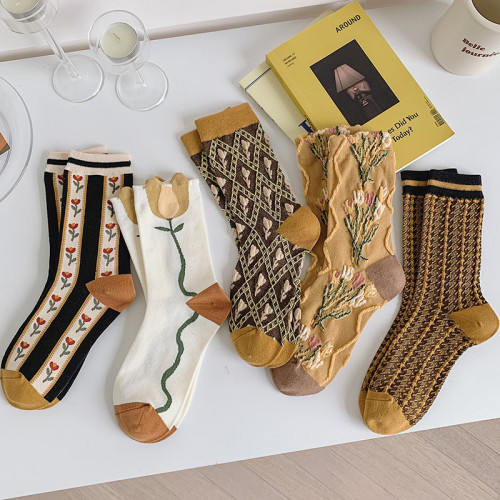 Soft Warm Retro Floral Jacquard Socks