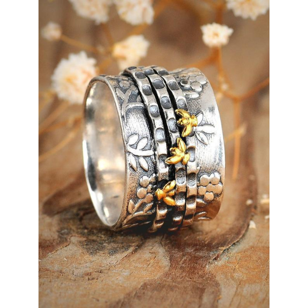 Vintage Floral & Bees Carving Ring