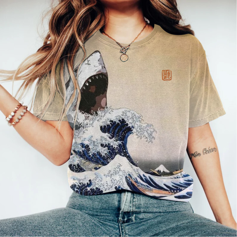 Abstract Creative Japanese Art Shark In The Waves Painting Art T-Shirt