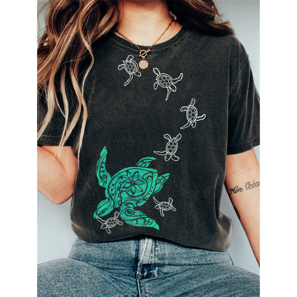 Lovely Sea Turtle Family Graphic Vintage T Shirt