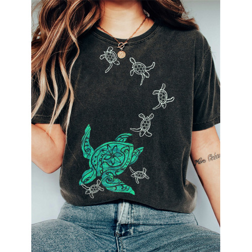 Lovely Sea Turtle Family Graphic Vintage T Shirt