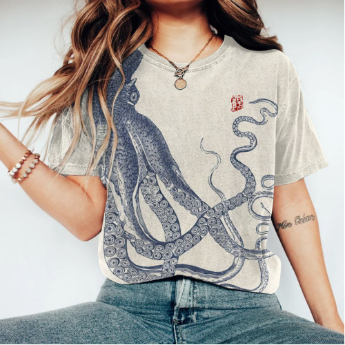 Retro Japanese Art Octopus Print Crew Neck Short Sleeved Casual T-Shirt