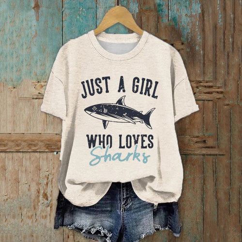 Women's Just A Girl Who Loves Sharks printed T-shirt