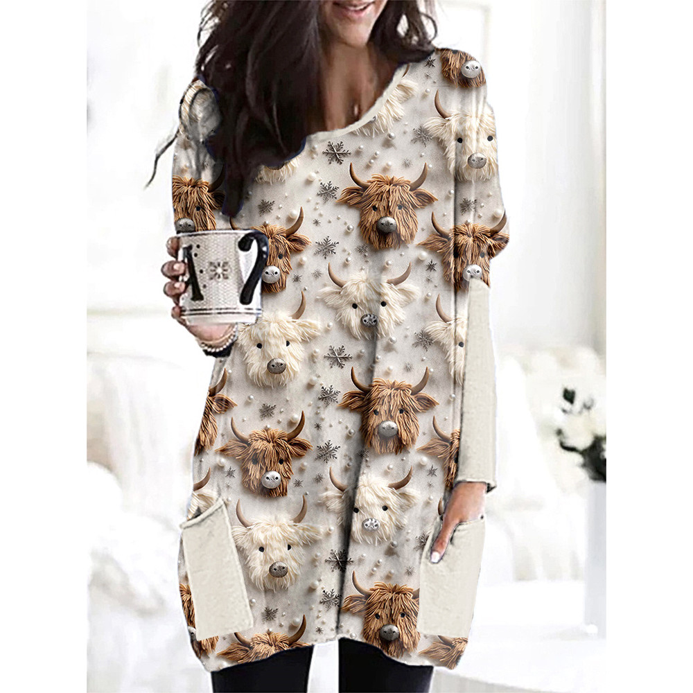 Highland Cow & Christmas Snowflake Casual Cozy Long T-Shirt