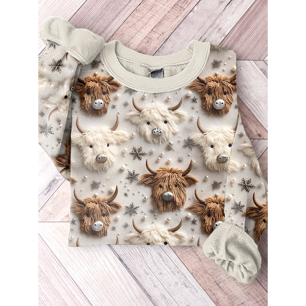 Highland Cow & Christmas Snowflake Casual Cozy Sweatshirt