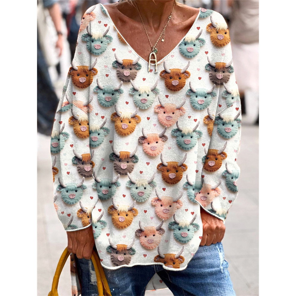 Highland Cow & Hearts Felt Art Cozy V-Neck Loose Long Sleeve T-Shirt