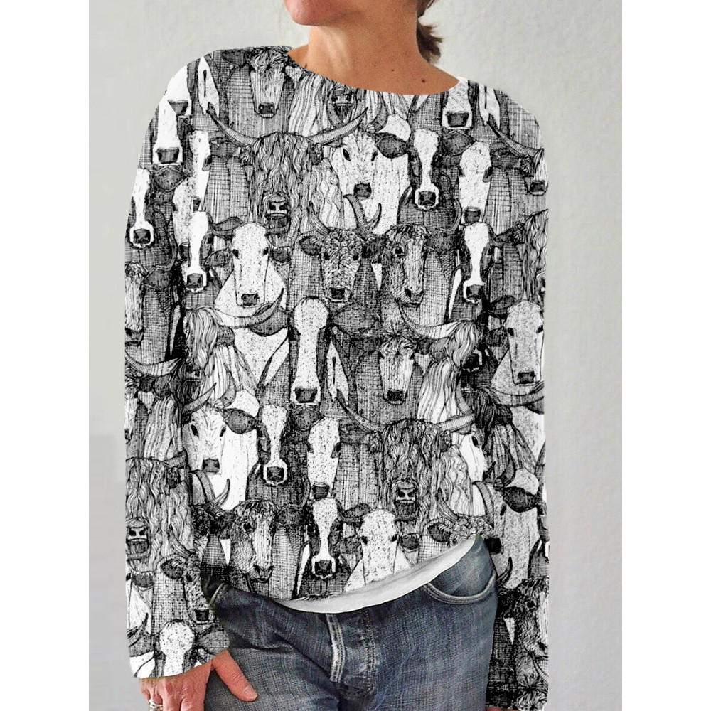 Just Cattle Black White Pattern Comfy Sweater