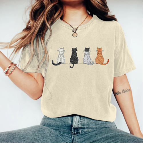Vintage Cute Cats Embroidery Pattern Casual Cotton T-Shirt