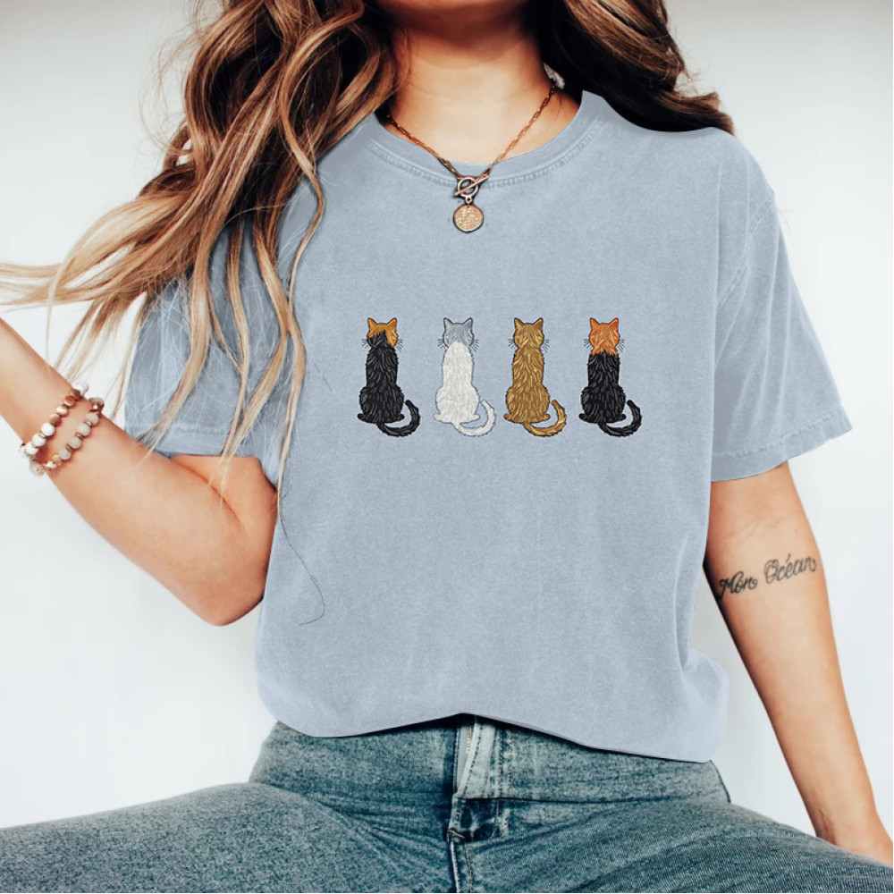 Vintage Cute Lovely Cats Embroidery Pattern Cotton T-Shirt