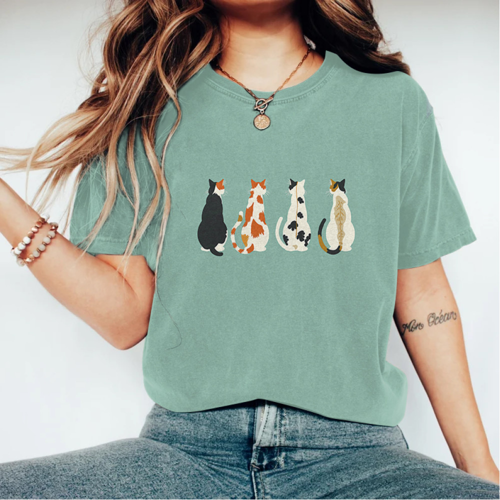Vintage Lovely Cute Cats Embroidery Pattern Cotton T-Shirt