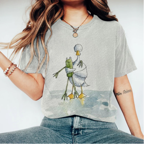 Funny Frog And Duck Embroidery Pattern Cozy Vintage T-Shirt