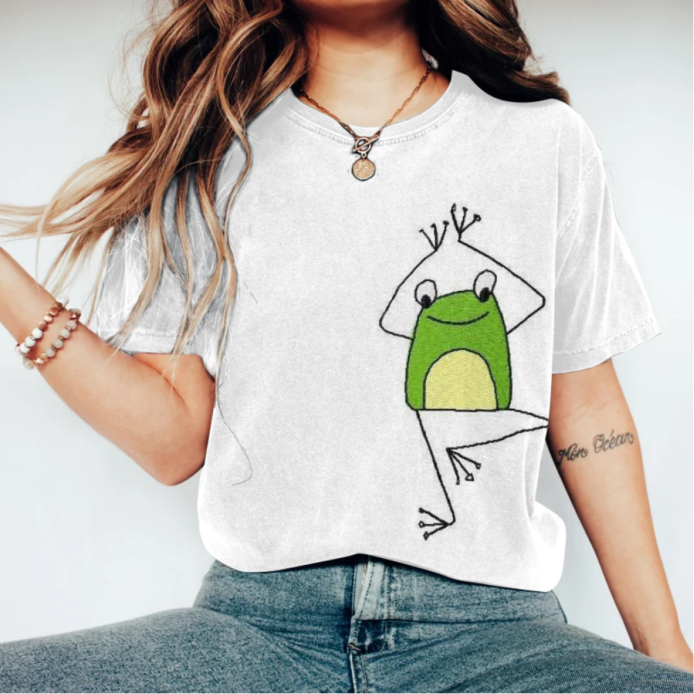 Funny Hello Frog Embroidery Pattern Cozy Vintage T-Shirt