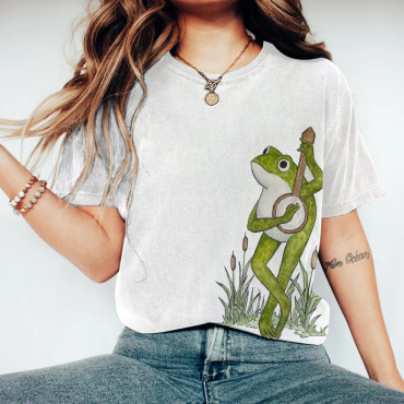 Funny Playing Guitar Frog Embroidery Pattern Cozy Vintage T-Shirt