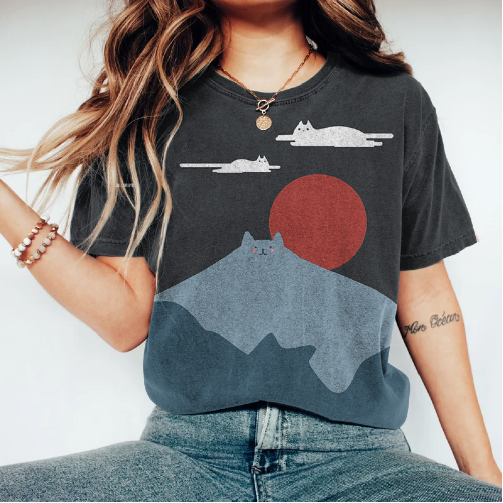 Abstract Creative Cat Hill Art Painting Art T-Shirt