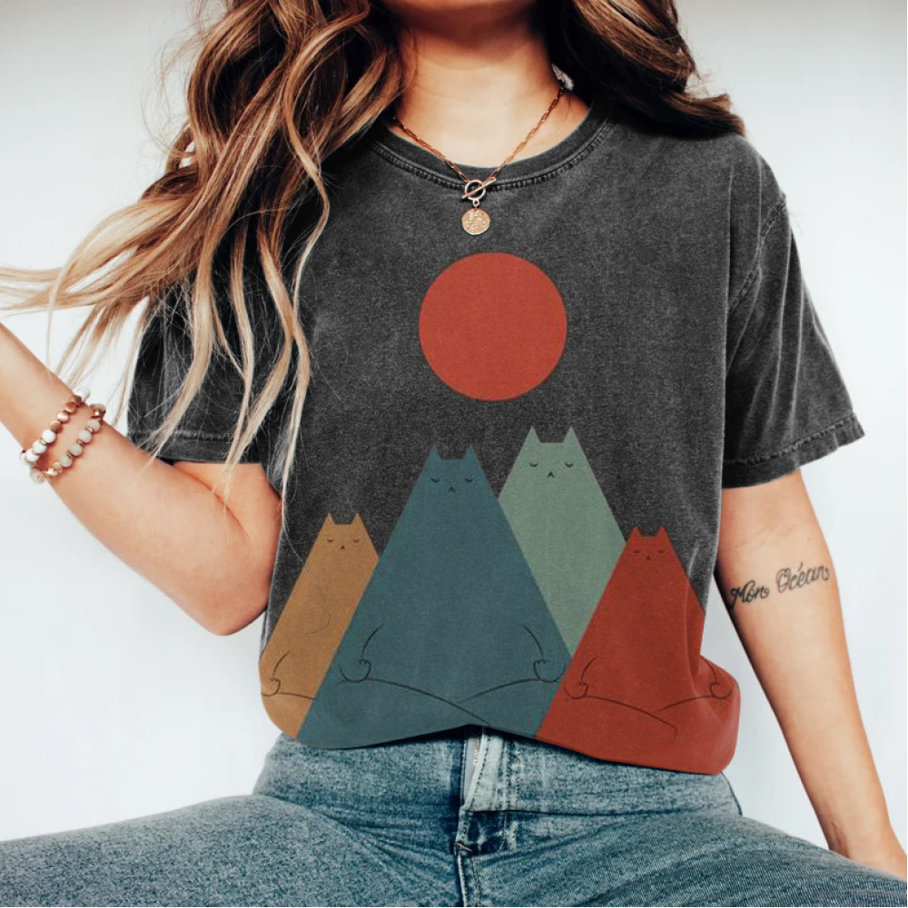 Abstract Creative Cat Meditates On Mountain Sunset Painting Art T-Shirt