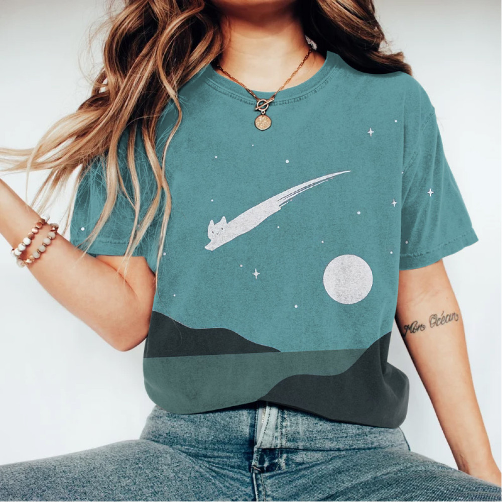 Abstract Creative Cute Cat Leaping Under The Starry Sky Painting Art T-Shirt