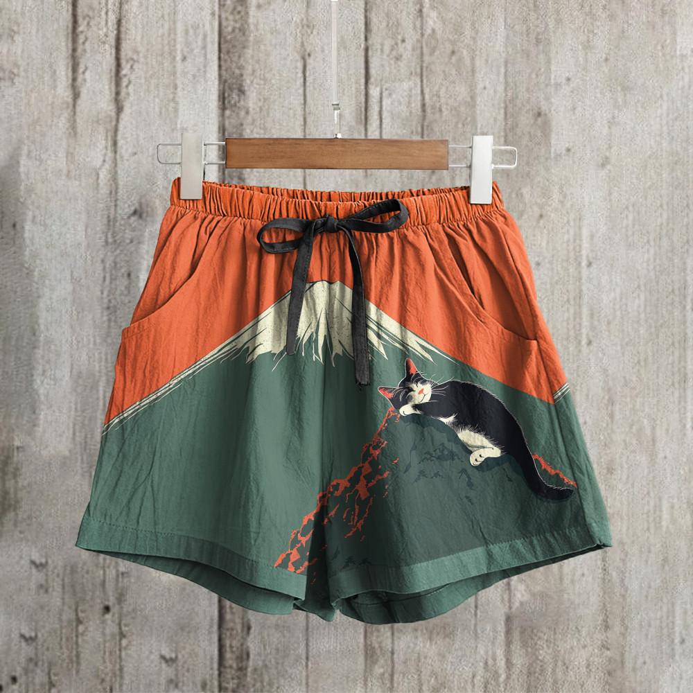 Abstract Creative Cute Cat Sleeping Next To Mount Fuji Painting Art Linen Shorts