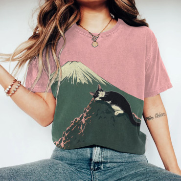 Abstract Creative Cute Cat Sleeping Next To Mount Fuji Painting Art T-Shirt