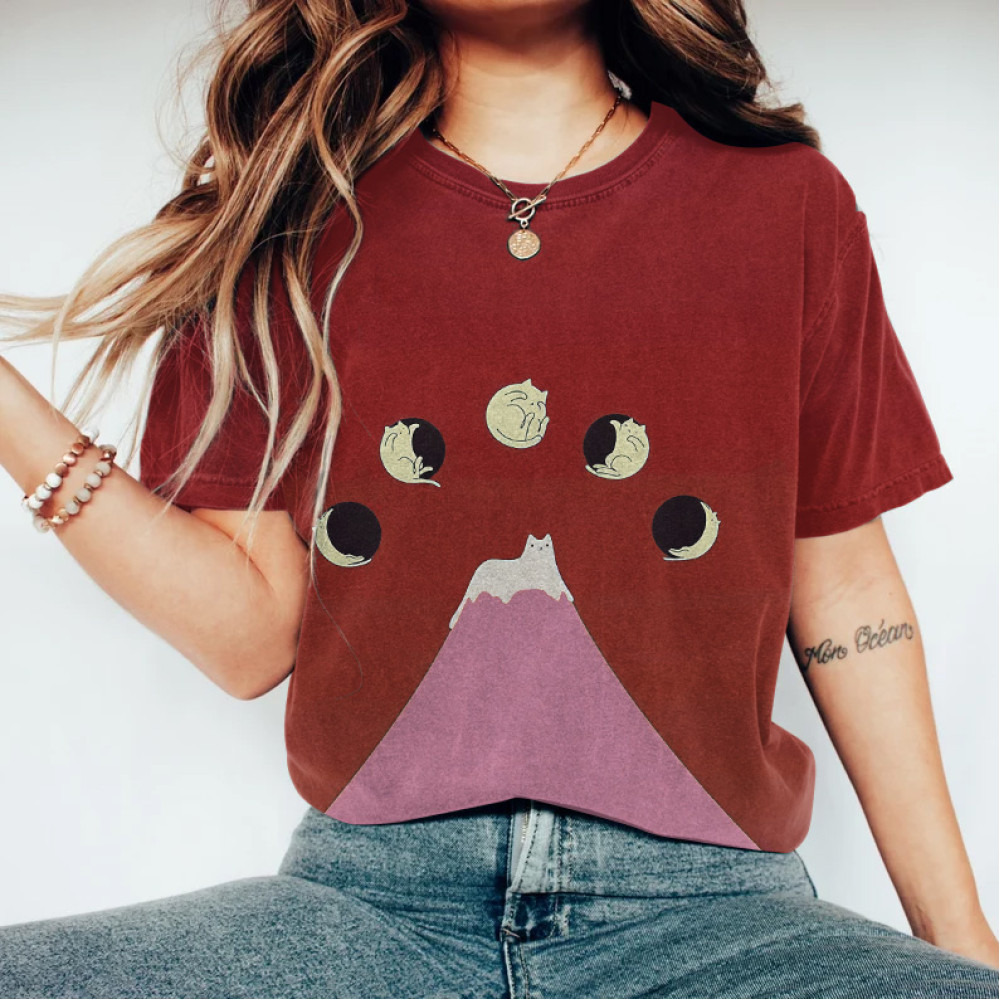 Abstract Creative Good Night Cat Painting Art T-Shirt