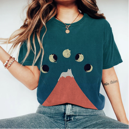 Abstract Creative Good Night Cat Painting Art T-Shirt