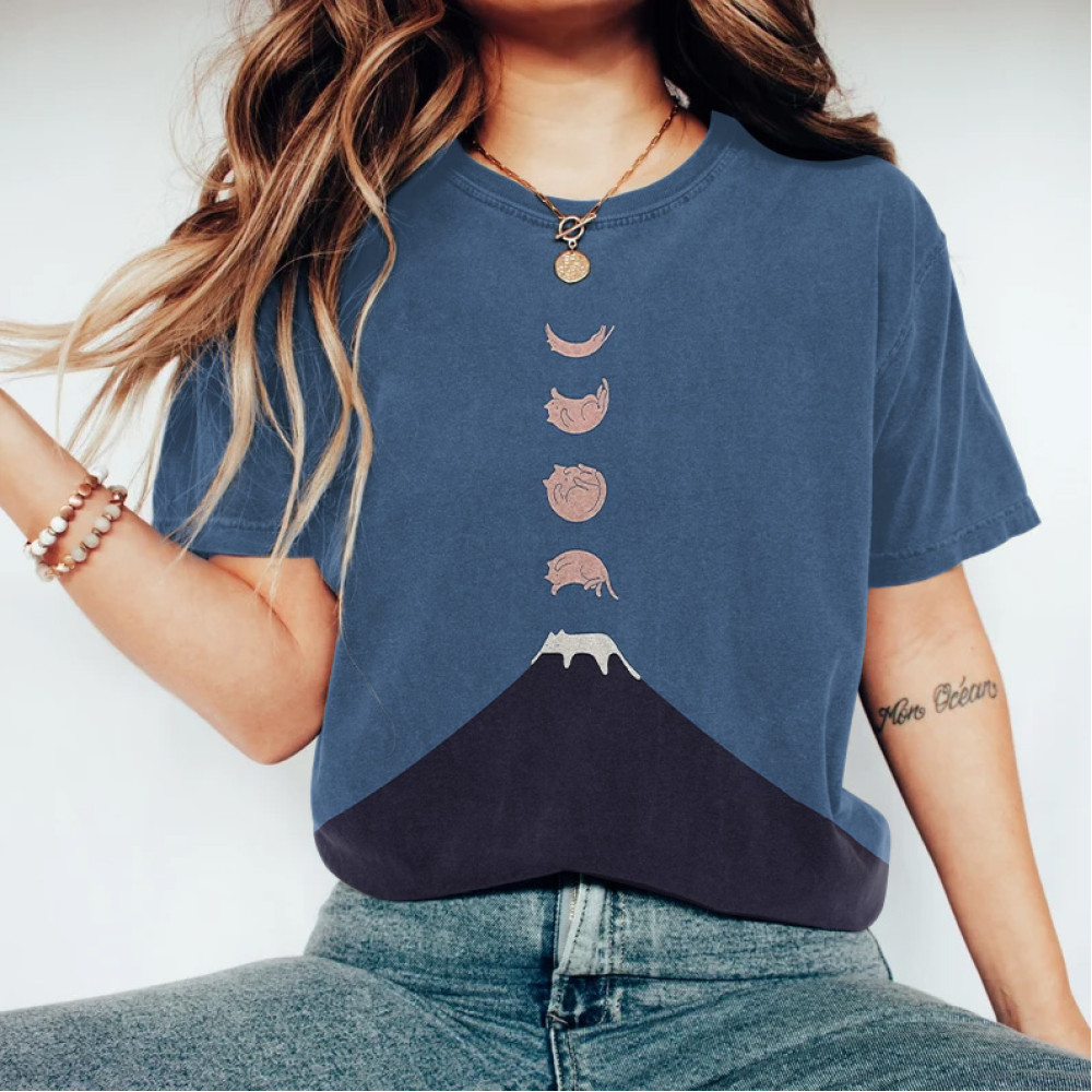 Abstract Creative Good Night Lovely Cat Painting Art T-Shirt