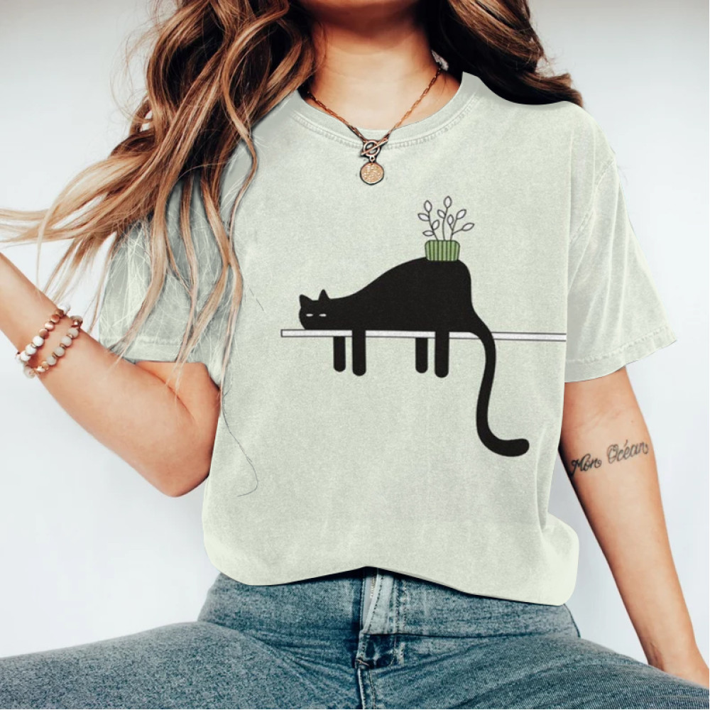 Black Cat Painting Art T-Shirt
