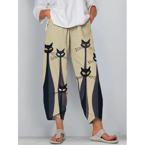 Black Cats Art Comfy Cropped Pants