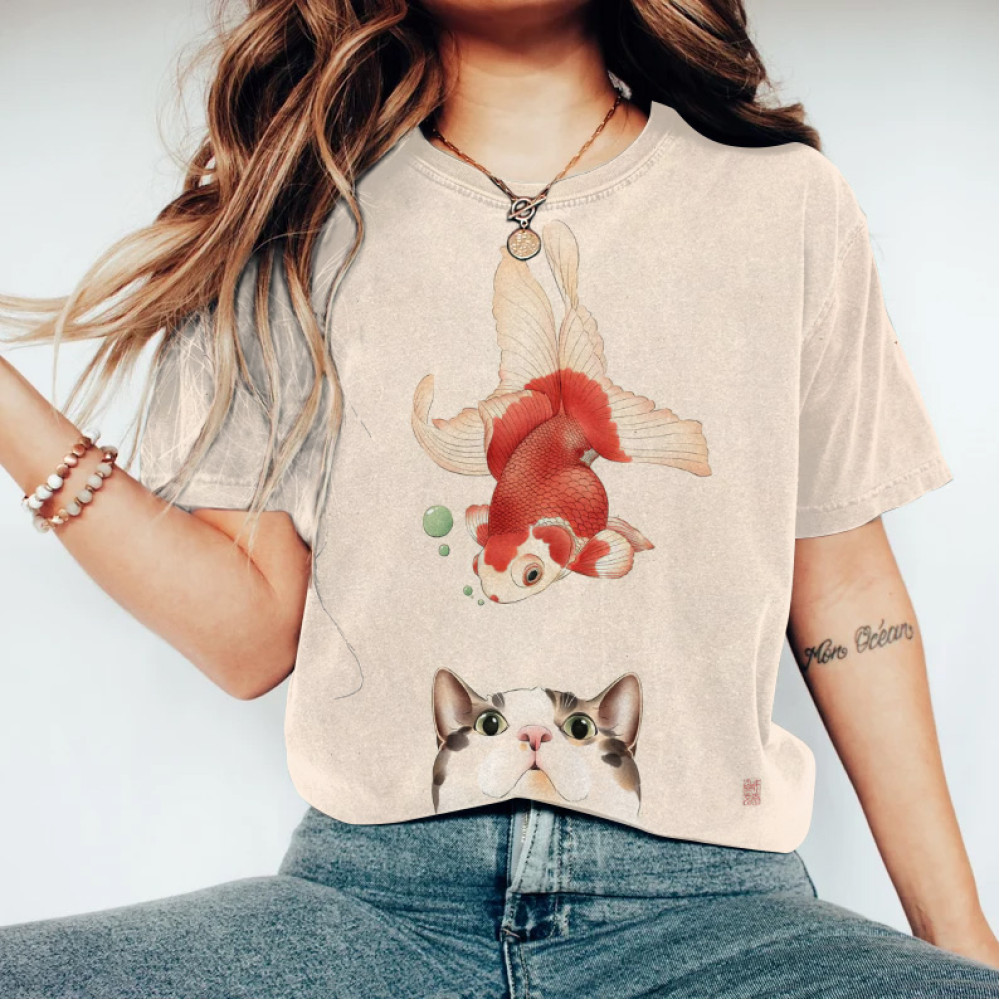 Casual Cute Cat And Goldfish Print Crew Neck T-Shirt