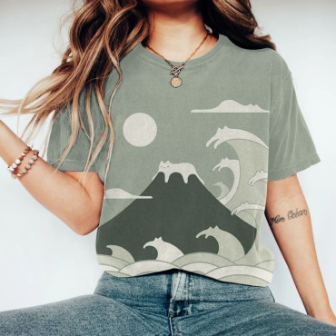 Cat Ocean Painting Art T-Shirt