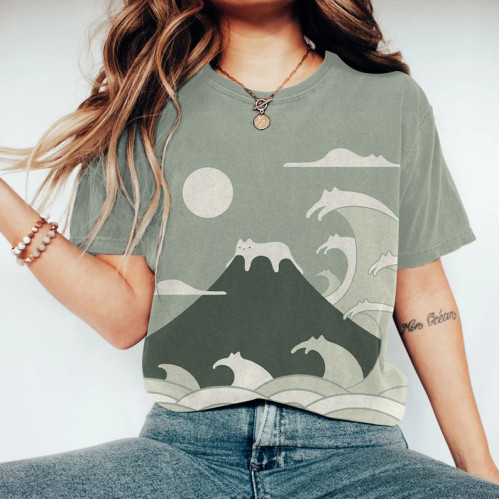 Cat Ocean Painting Art T-Shirt