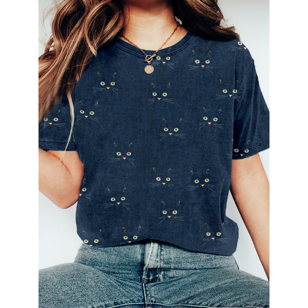 Cute Cat Face Pattern Vintage Cozy T Shirt