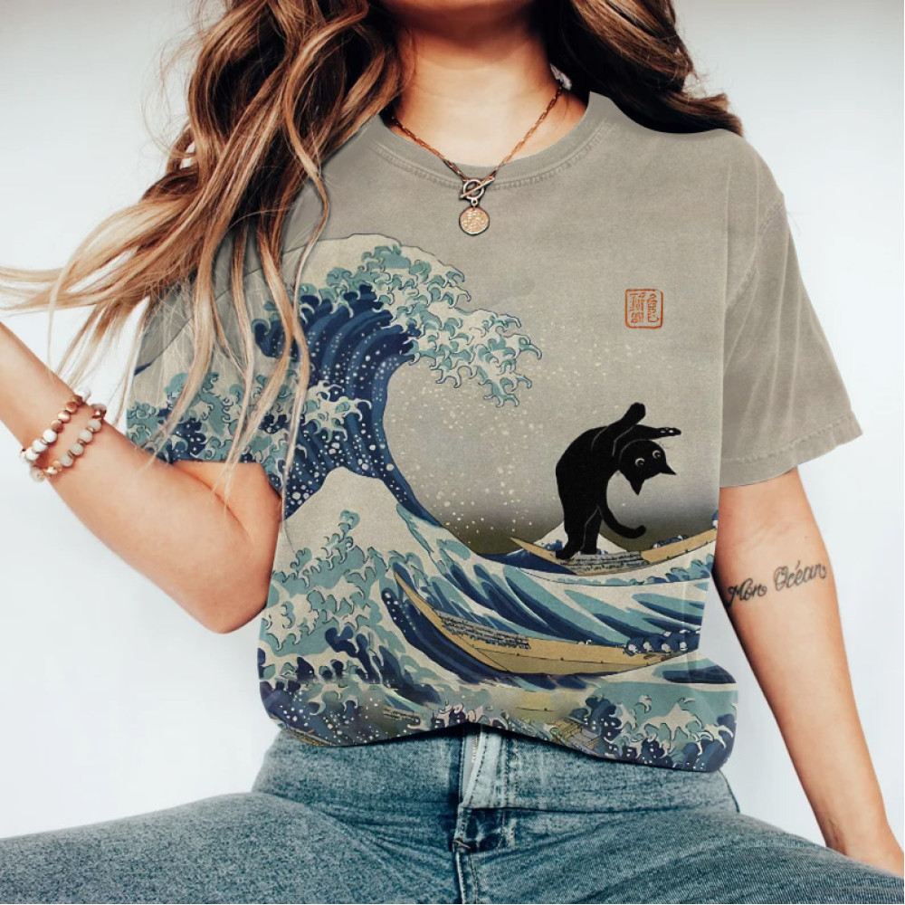 Japanese Art Cat Backflip Waves Print Round Neck T-Shirt