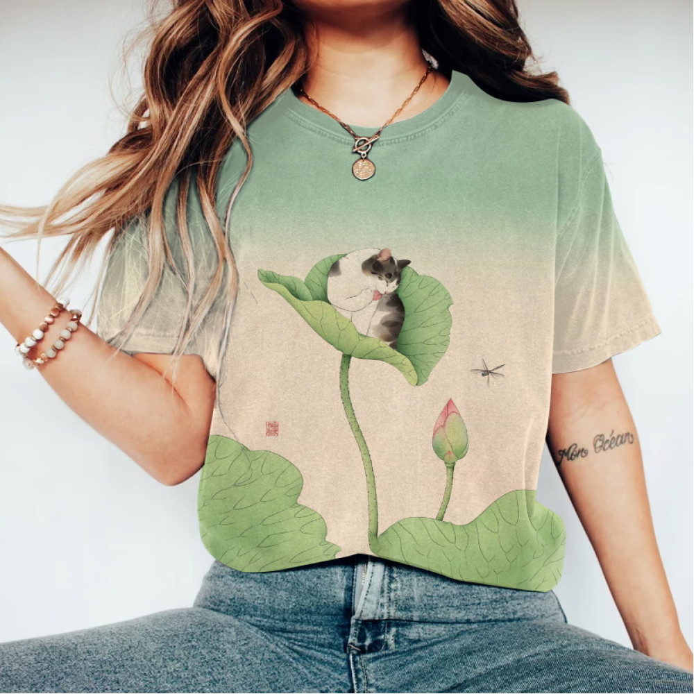 Japanese Art Cat On Lotus Leaf Print Casual T-Shirt