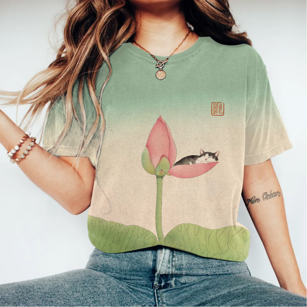 Japanese Art Cat Sleeps Lotus Print Short Sleeve T-Shirt