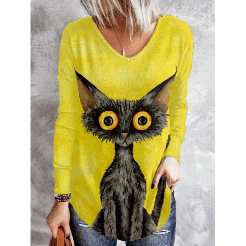 Lovely Black Cat Graphic V Neck Cozy T Shirt