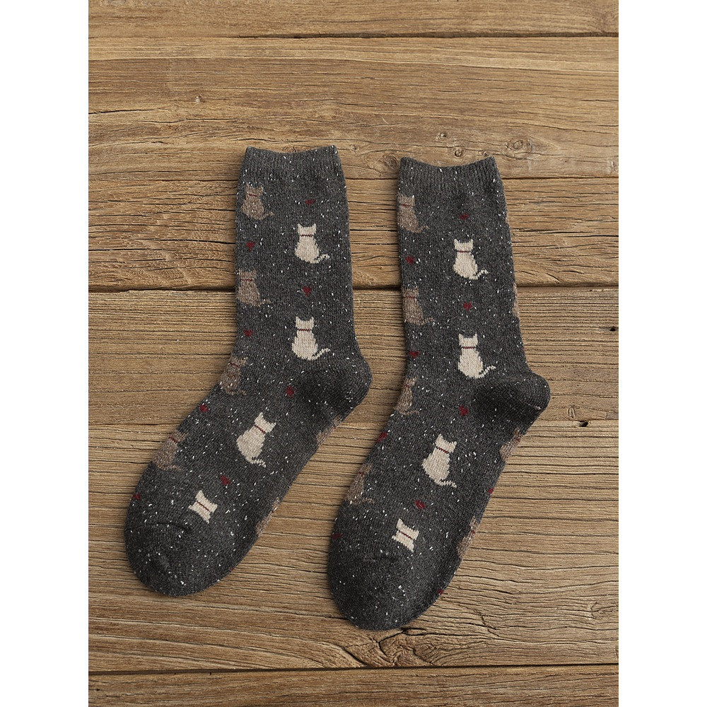 Lovely Cats & Heart Pattern Comfy Knit Socks