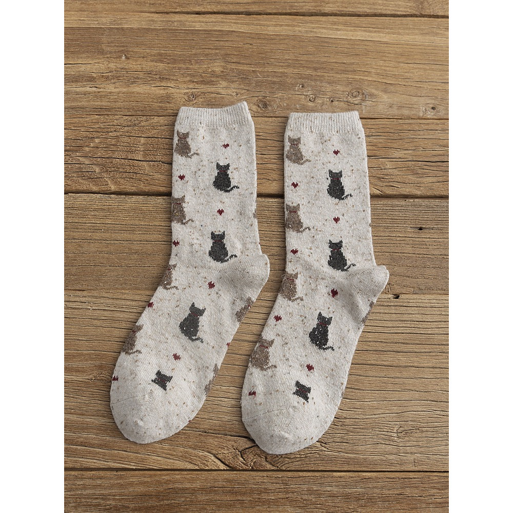 Lovely Cats & Heart Pattern Comfy Knit Socks