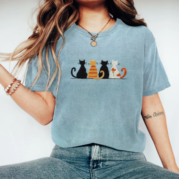 Vintage Embroidered Cute Cat Art T-Shirt