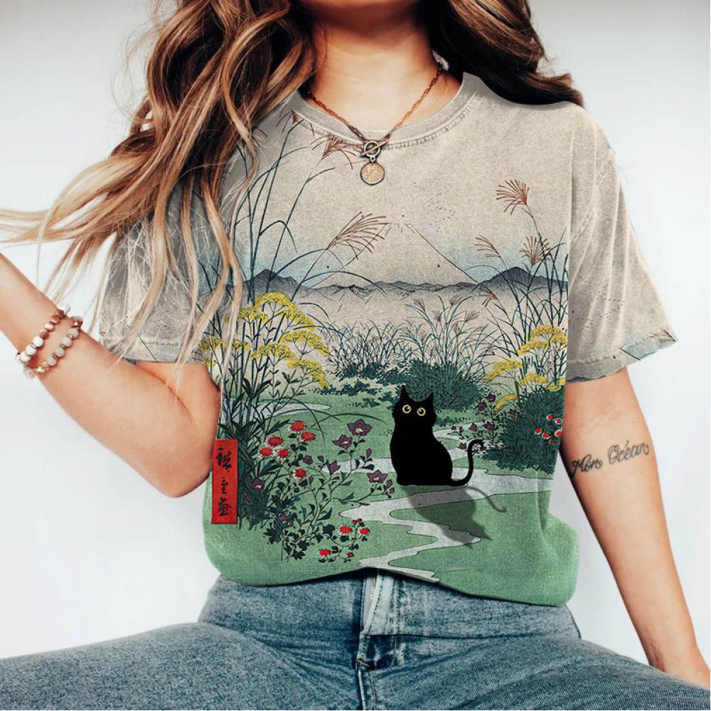 Vintage Japanese Art Floral Cat Round Neck Casual T-Shirt