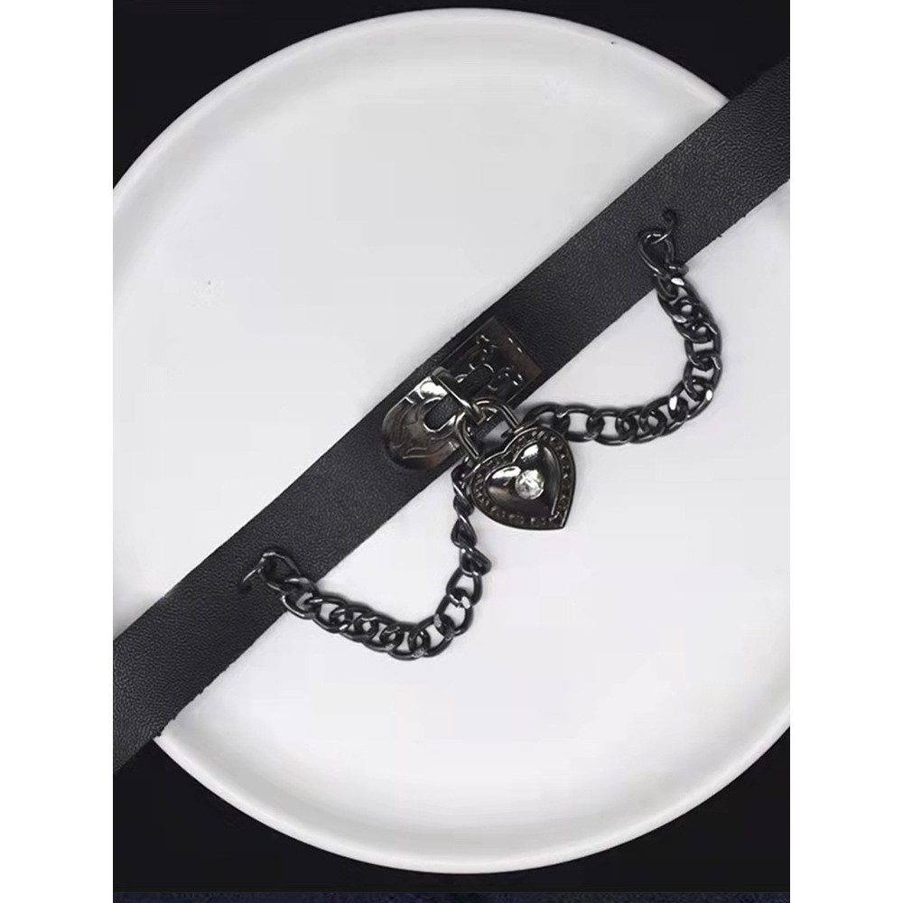 Gothic Vintage Leather Necklace
