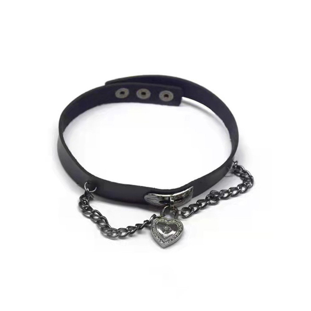 Gothic Vintage Leather Necklace