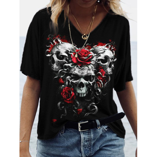 Skulls & Roses Heart Graphic V Neck T Shirt