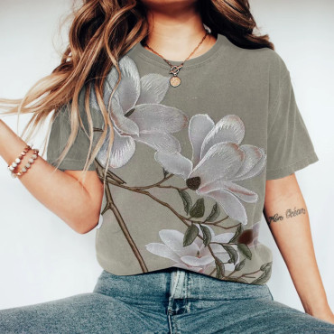 Blossom Embroidery Art Retro T-Shirt