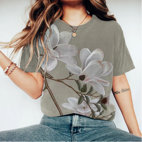 Blossom Embroidery Art Retro T-Shirt