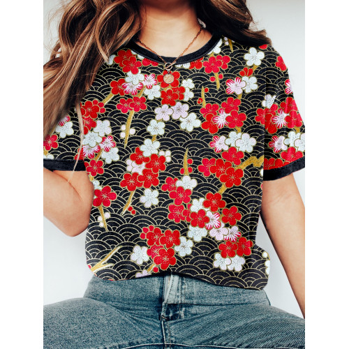 Blossoming Flowers & Gold Seigaiha Japanese Art Comfy T Shirt