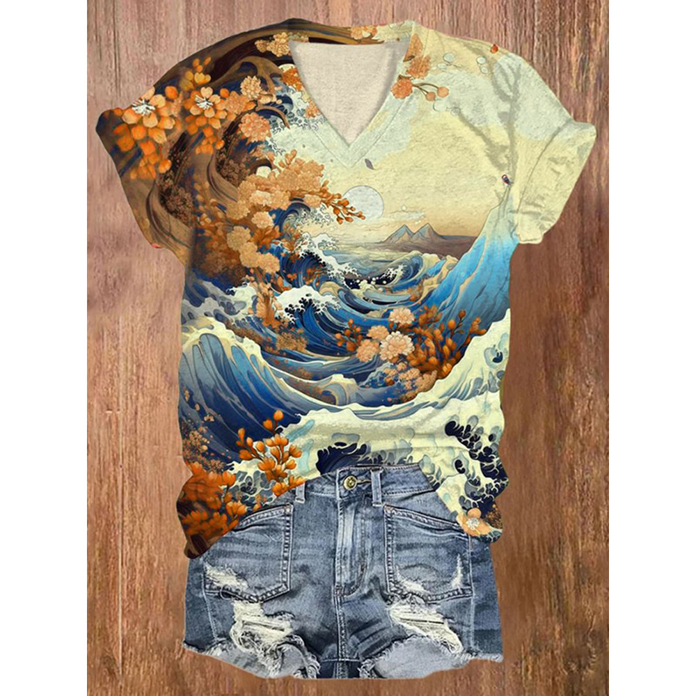 Women's Floral Sea Wave Japanese Art Print Casual T-Shirt